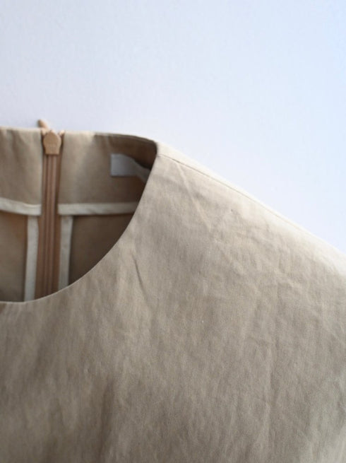 round box pullover